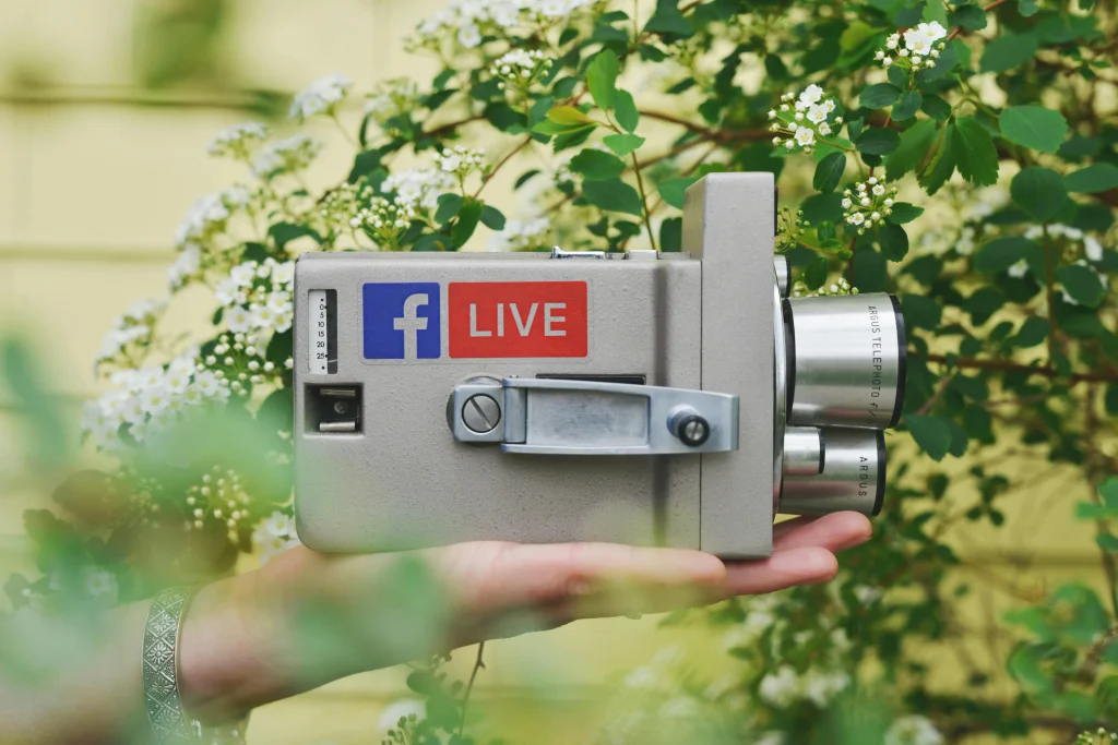 camera recorder with f live logo